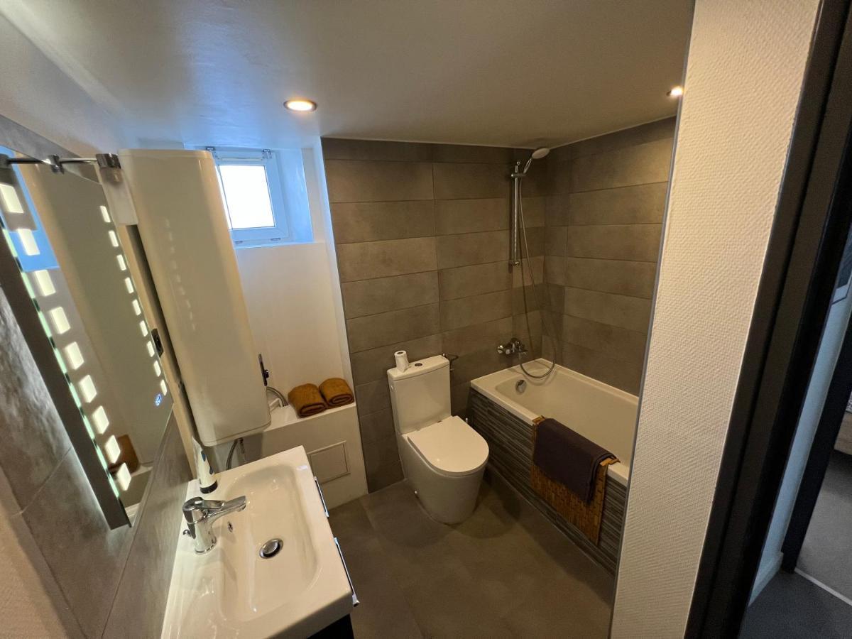 Le Vieux Laval Apartment Laval  Luaran gambar
